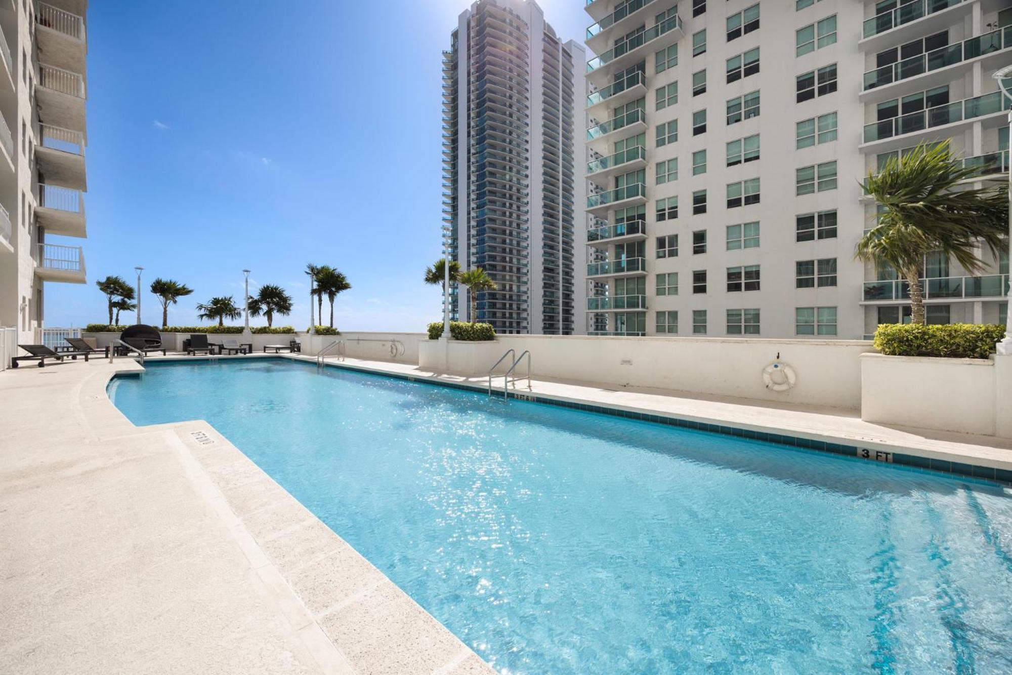 Studios In Brickell With Pool, Gym, Free Parking And Game Room Miami Dış mekan fotoğraf